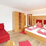 Hotel Eggerhof Mit Panorama Aussicht, Inklusive Verwoehnpension Und Joker Card