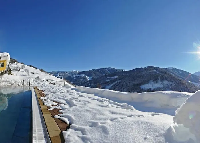 Eggerhof Mit Panorama Aussicht, Inklusive Verwoehnpension Und Joker Card 4* ザールバッハ・ヒンターグレム