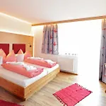 Eggerhof Mit Panorama Aussicht, Inklusive Verwoehnpension Und Joker Card