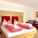 Hotel Eggerhof Mit Panorama Aussicht, Inklusive Verwoehnpension Und Joker Card