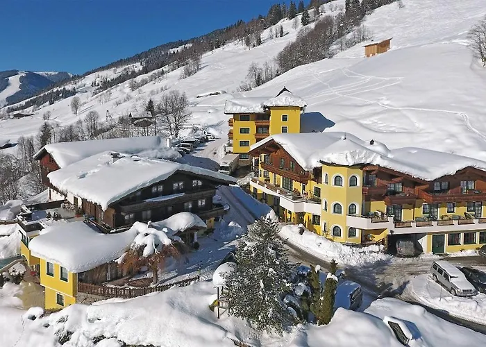Eggerhof Mit Panorama Aussicht, Inklusive Verwoehnpension Und Joker Card Hotel Saalbach-Hinterglemm
