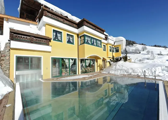 Hotel Eggerhof Mit Panorama Aussicht, Inklusive Verwoehnpension Und Joker Card Saalbach-Hinterglemm